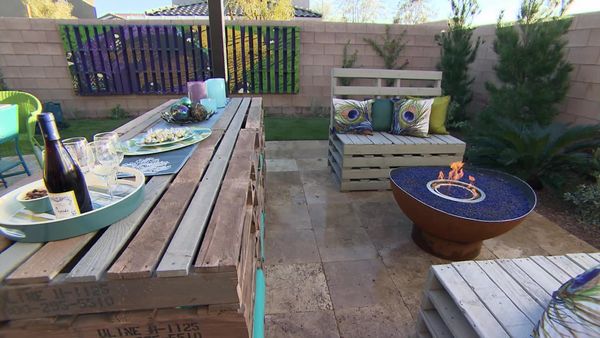 Yard Crashers - Rustic Pallet Retreat