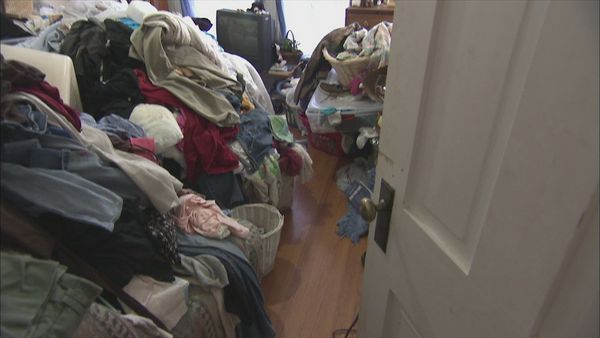 Hoarders - Dawn/Linda