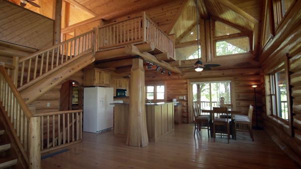 Log Cabin Living - Cabin Fever in America's Heartland