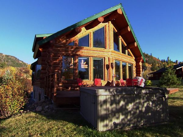 Log Cabin Living - Colorado Family Seeks Log Cabin Getaway For Outdoor Adventure
