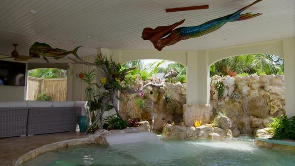 Insane Pools: Off the Deep End - Living Under the Sea