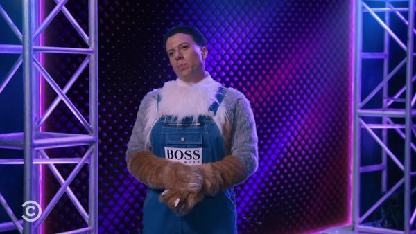 Tosh.0 - Tosh.0 November 24, 2020 - The Masked CeWEBrity Singer