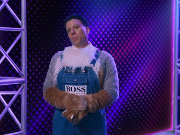 Tosh.0 - November 24, 2020 - The Masked CeWEBrity Singer