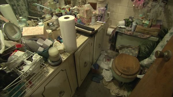 Hoarders - Kevin / Mary