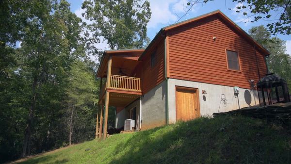 Log Cabin Living - Lake Lure Dream Log Cabin