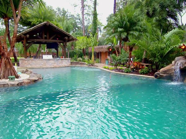 Insane Pools: Off the Deep End - Pina Pool-ada