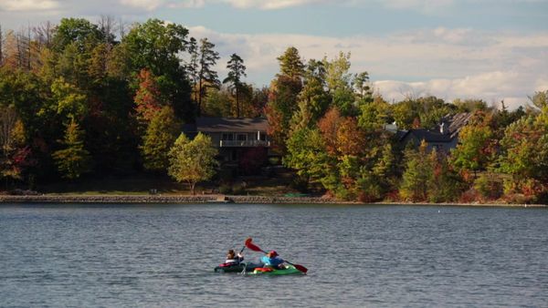 Lakefront Bargain Hunt - Retreating to Table Rock Lake in Southwestern Missouri