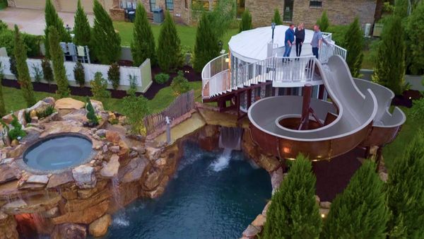 Insane Pools: Off the Deep End - From Mild to Wild