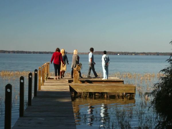 Lakefront Bargain Hunt - Livin' Large in Lake County, FL