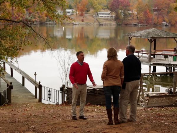 Lakefront Bargain Hunt - Lovin' Life on Lake Greenwood, South Carolina