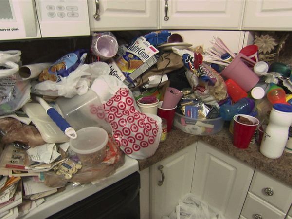 Hoarders - Gail and Warren