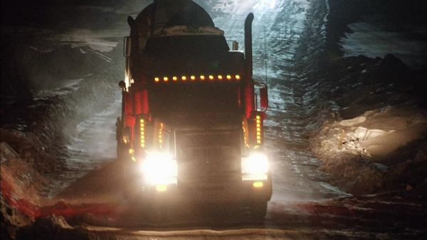 Ice Road Truckers - Winter Takes All