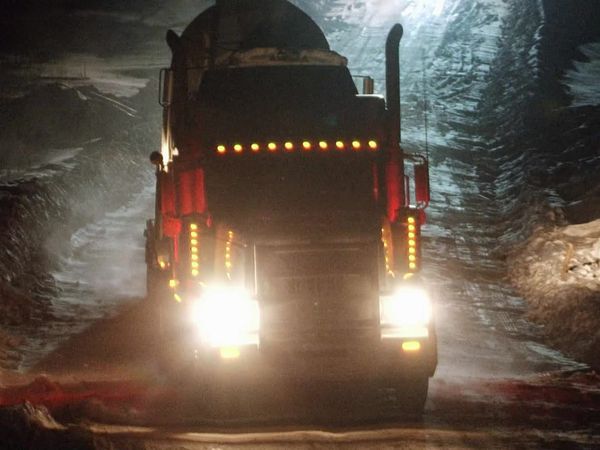 Ice Road Truckers - Winter Takes All