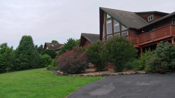 Log Cabin Living - Shenandoah Dream Cabin