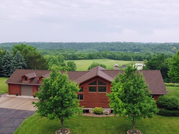Log Cabin Living - Minnesota Great Plains Cabin