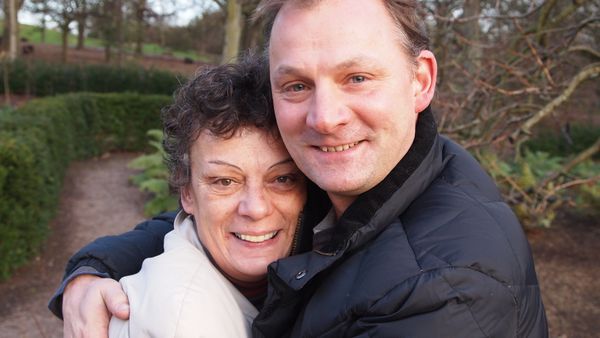 Long Lost Family (UK) - Long Lost Family: Episode 1