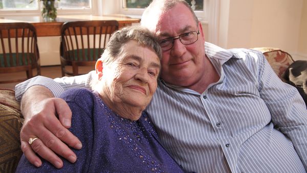 Long Lost Family (UK) - Long Lost Family: Episode 3