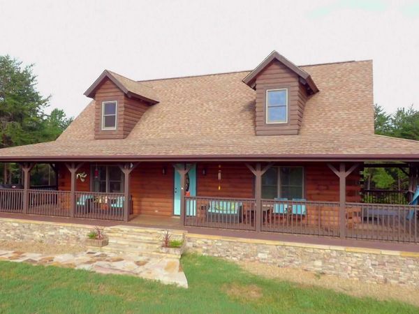 Log Cabin Living - Blue Ridge Cabin Hunt