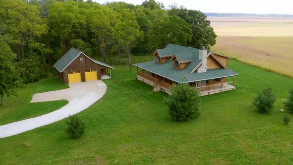 Log Cabin Living - Indiana Private Paradise