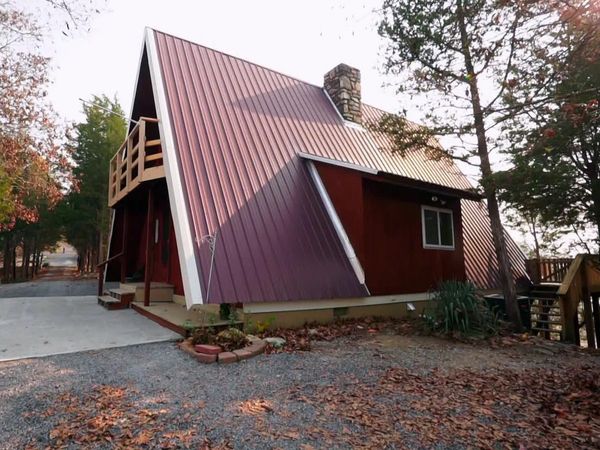 Log Cabin Living - Smoky Mountains Retreat