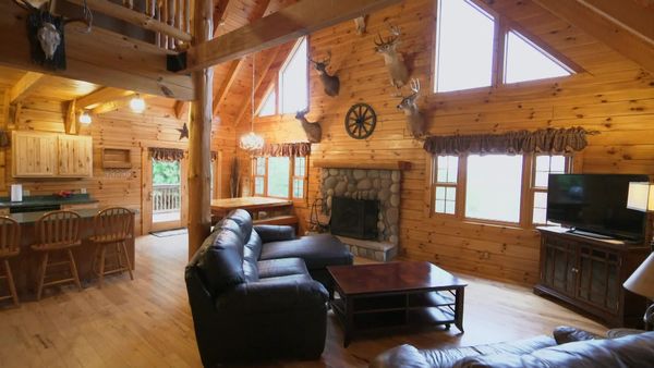 Log Cabin Living - Ohio Mountain Cabin