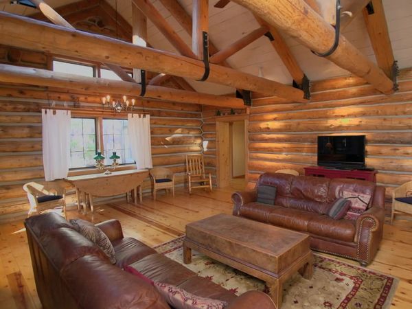 Log Cabin Living - Cabin Hunt in Mammoth Lakes, California
