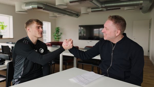 Kvart i Bold: Indersiden - Emil Højlund: “Spillestilen i FCK ligger godt til mig”
