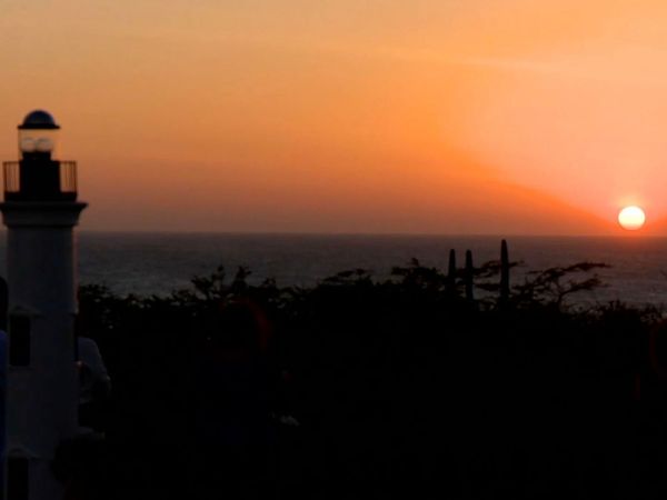 Españoles en el Mundo - Caribe Holandes