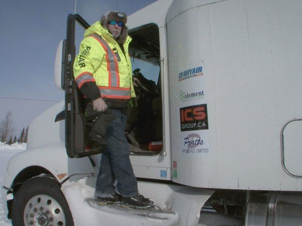 Ice Road Truckers - Trail Blazers