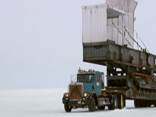Ice Road Truckers - Off the Ice
