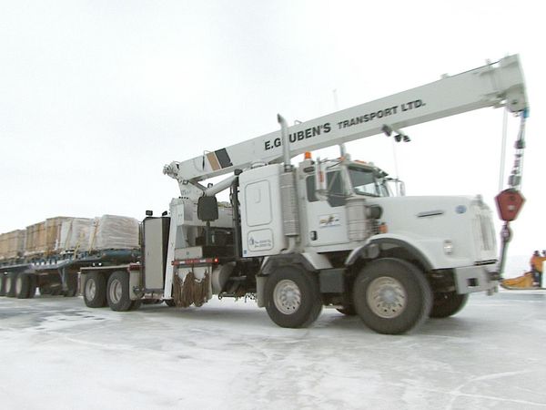 Ice Road Truckers - Highway Maggots
