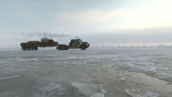 Ice Road Truckers - Man vs. Ice
