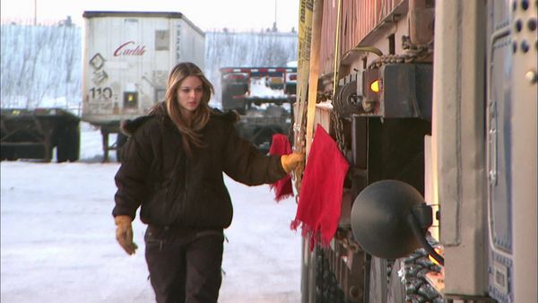 Ice Road Truckers - Race for the Finish (2009)