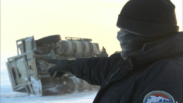 Ice Road Truckers - Breaking Through (2010)