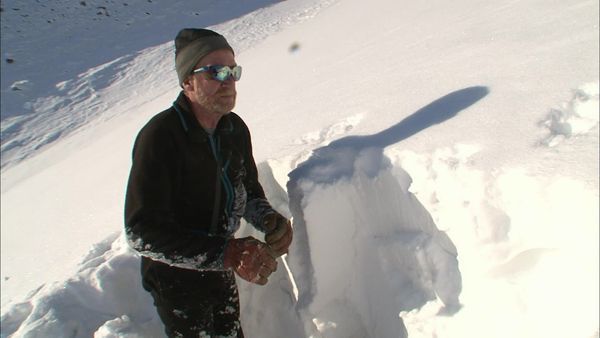 Ice Road Truckers - Trapped On Thin Ice (2010)