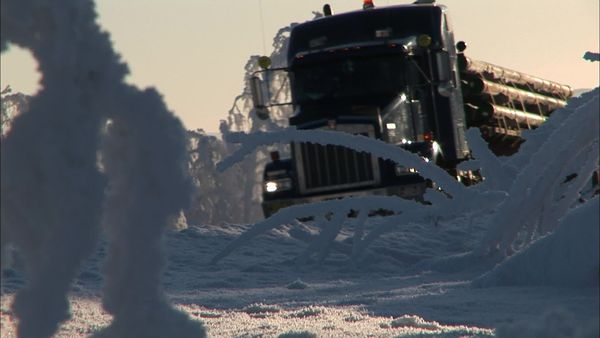 Ice Road Truckers - The Dalton Strikes Back (2010)