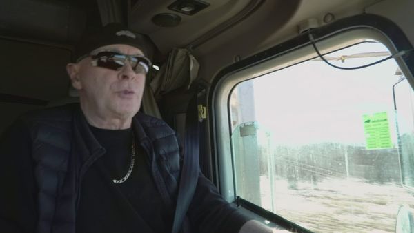 Ice Road Truckers - The Son Rises