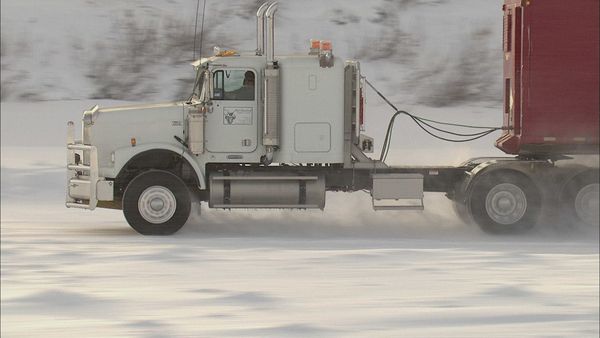 Ice Road Truckers - Hammer Down