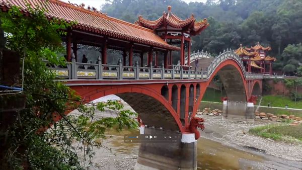 Españoles en el Mundo - Chengdu, China