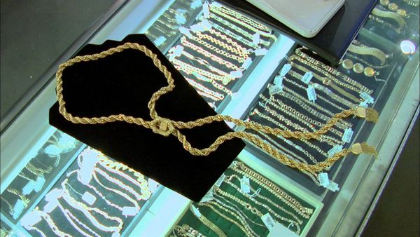 Pawn Stars - The King's Bling