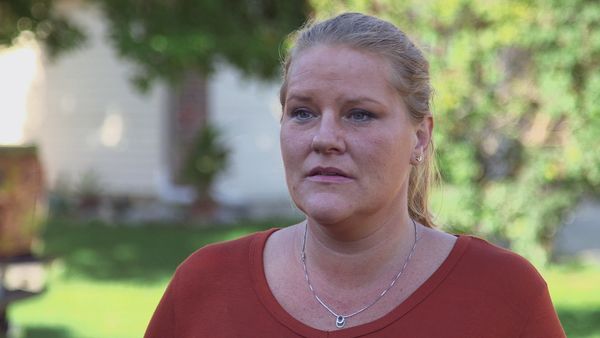 Hoarders - Linda and Kerry