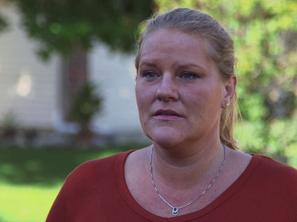 Hoarders - Linda and Kerry