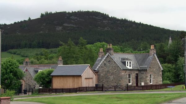 Britain's Hidden Villages - Penelope Keith's Favourite Villages
