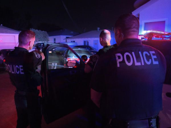 COPS - Challenge Accepted