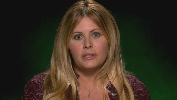Celebrity Ghost Stories (Classics) - Mindy Cohn, Valerie Harper, Matthew Gray-Gubler, Nicole Eggert