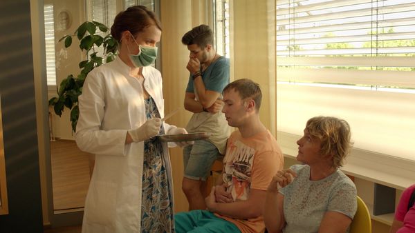 Familie Dr. Kleist - Gegen die Zeit