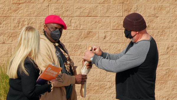 Storage Wars - Breaking Bread