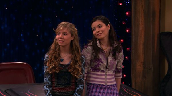 iCarly - Carly apaixonada
