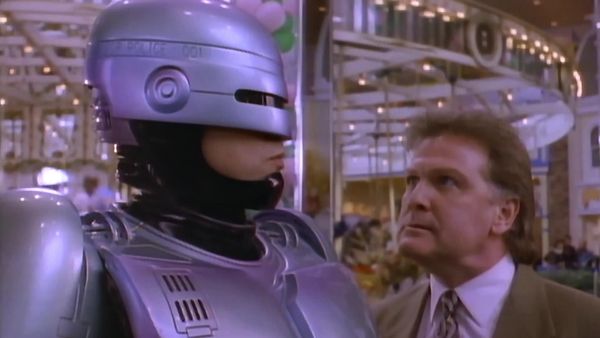 Robocop – Die Serie - RoboCop vs Commander Cash
