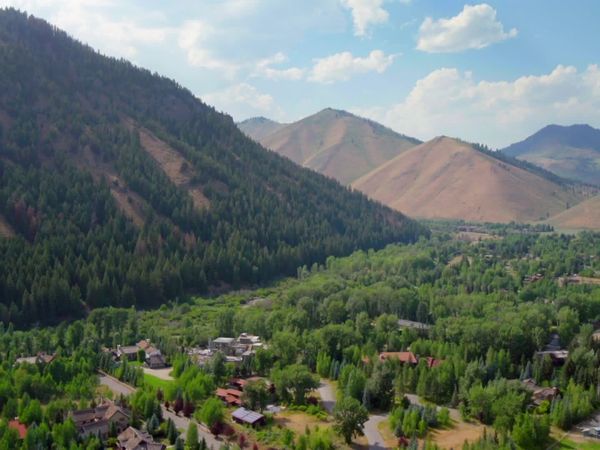 Mountain Life - Sun Valley Adventure Home